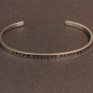 MantraBand DREAM BELIEVE ACHIEVE bracelet